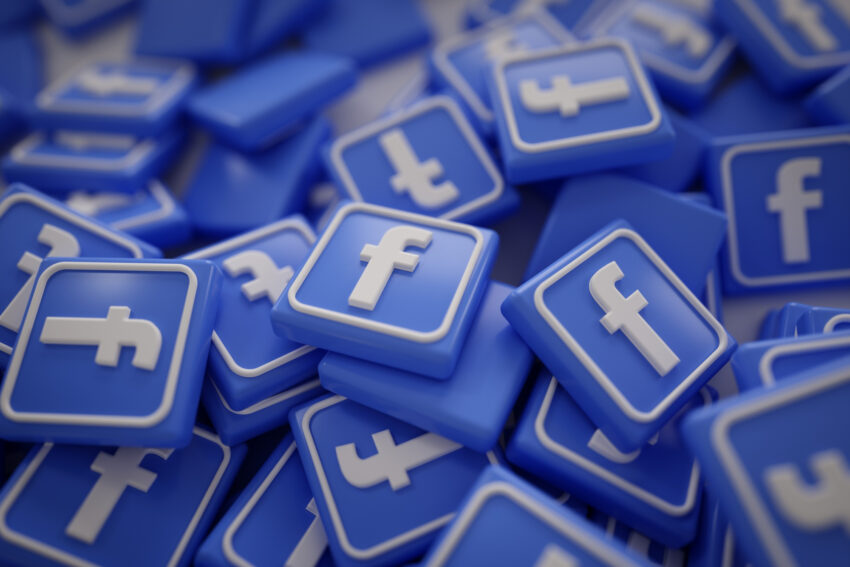 Social Titans: Facebook's Global Reach